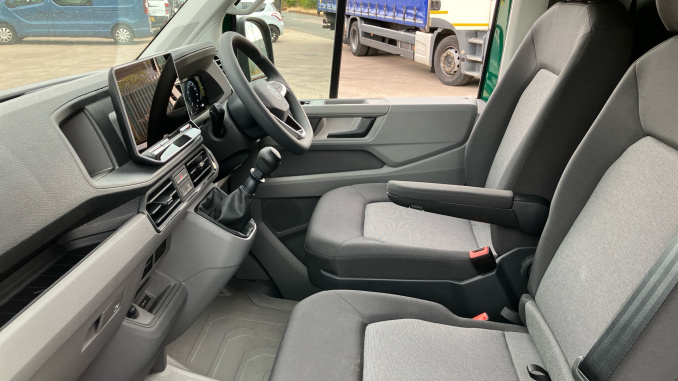 Volkswagen Crafter Cr35 Mwb Diesel Fwd 2.0 TDI 140PS Commerce Plus High Roof Van - Image 23